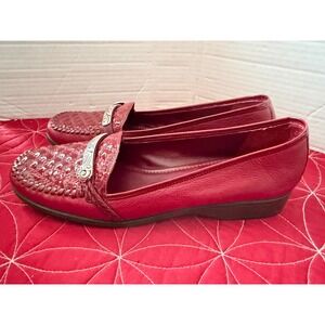 Brighton Mobile Red Leather Quilted Patent Loafers Silver Hardware Flats 7.5M